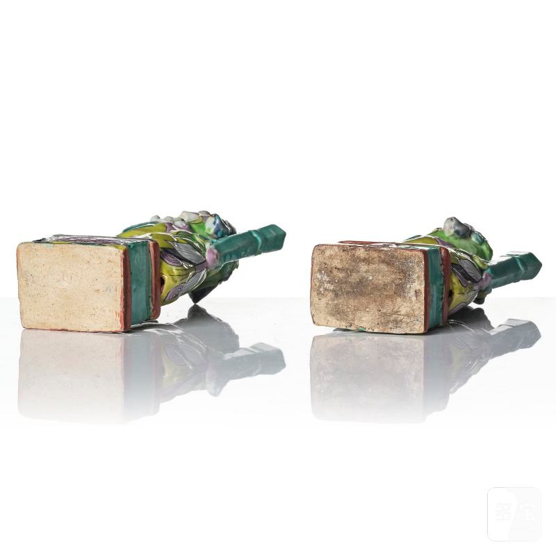 A pair of famille rose 'buddhist lion' joss stick holders, - 图8